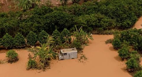 Floods kill 15 people in Angola