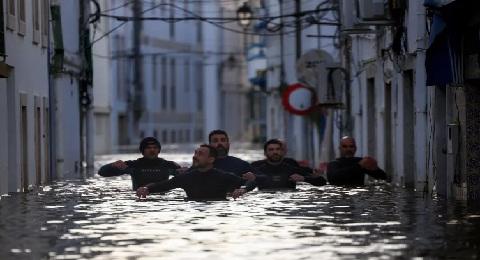 Spain, Portugal brace for new storm after floods kill 2, displace 11,000