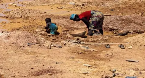 At least 28 killed in Angola gold mine landslide