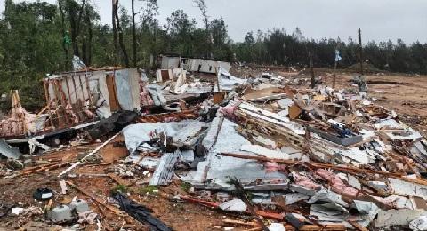 17 injured, hundreds of homes damaged after tornado outbreak in Mississippi ,USA