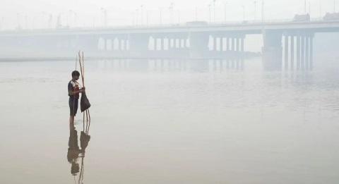 Pictures from space show mighty smog choking Lahore